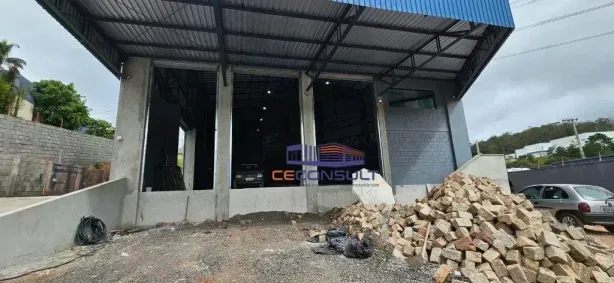 Galpão/Depósito/Armazém para alugar, 820m² no Parque Paraíso, Itapecerica da Serra