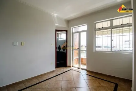 Apartamento com 2 Quartos para alugar, 85m² no São José, Divinópolis