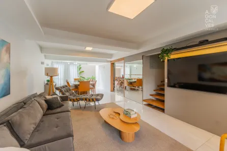 Casa de Condomínio com 4 Quartos à venda, 270m² no Santa Felicidade, Curitiba