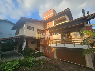 Casa com 3 Quartos à venda, 303m² no Petrópolis, Novo Hamburgo