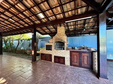 Casa com 4 Quartos à venda, 298m² no Riviera Fluminense, Macaé