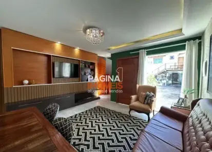 Casa com 4 Quartos à venda, 320m² no Niterói, Canoas