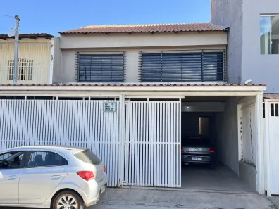 Sobrado com 3 Quartos à venda, 150m² no Santa Maria, Brasília