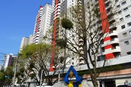 Apartamento com 2 Quartos para alugar, 192m² no Água Verde, Curitiba