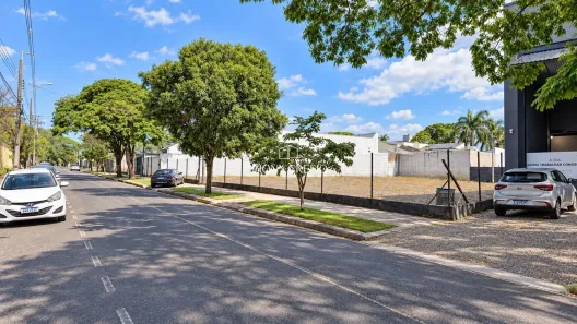 Lote/Terreno à venda, 1176m² no Jardim Internorte, Maringá