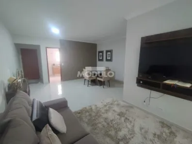 Apartamento com 3 Quartos para alugar, 178m² no Daniel Fonseca, Uberlândia