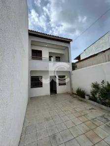 Casa com 4 Quartos à venda, 128m² no Alto Maron, Vitória da Conquista