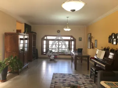 Casa com 3 Quartos à venda, 319m² no Jardim Chapadão, Campinas