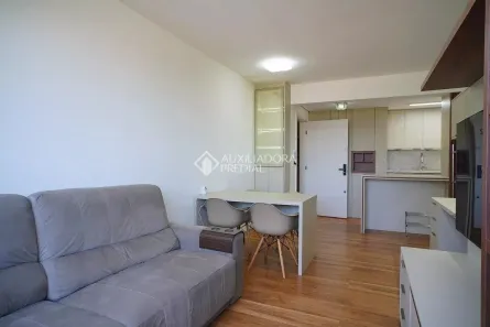 Apartamento com 1 Quarto para alugar, 54m² no Três Figueiras, Porto Alegre