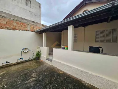 Casa com 4 Quartos para alugar, 80m² no Manoel Valinhas, Divinópolis