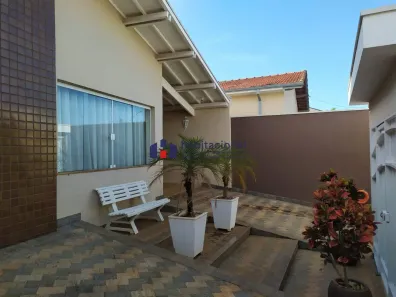 Casa com 3 Quartos à venda, 187m² no Vila Bressan, Araras