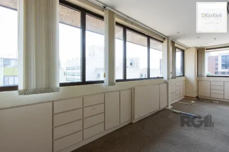 Sala Comercial à venda, 52m² no Menino Deus, Porto Alegre