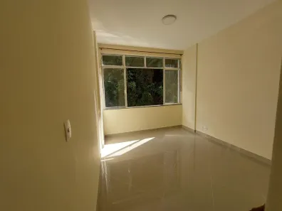 Apartamento com 1 Quarto para alugar, 30m² no Centro, Petrópolis