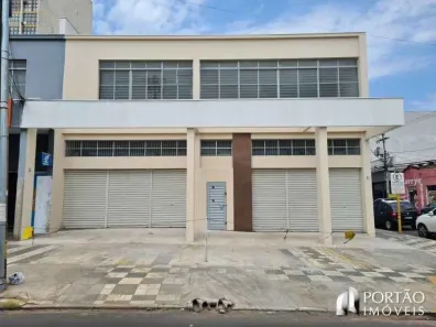 Prédio Comercial com 4 Quartos para alugar, 300m² no Centro, Bauru