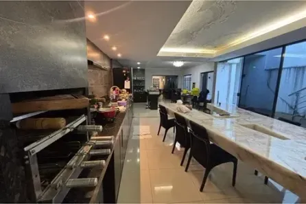 Sobrado com 3 Quartos à venda, 208m² no Jardim Ana Paula, Anápolis