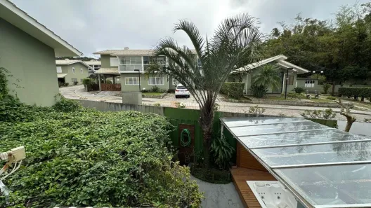 Casa de Condomínio com 3 Quartos para alugar, 137m² no Barra da Lagoa, Florianópolis