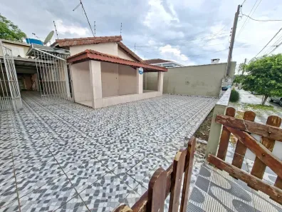 Casa com 3 Quartos à venda, 250m² no Solemar, Praia Grande