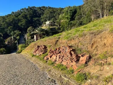 Lote/Terreno à venda, 600m² no Albuquerque, Teresópolis