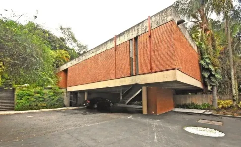 Sobrado com 4 Quartos à venda, 976m² no Cidade Jardim, São Paulo