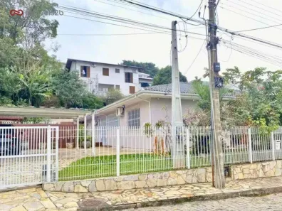 Casa com 3 Quartos à venda, 203m² no Trindade, Florianópolis