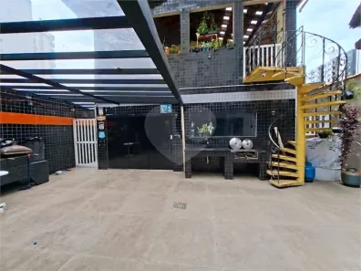 Sobrado com 5 Quartos à venda, 300m² no Tupi, Praia Grande