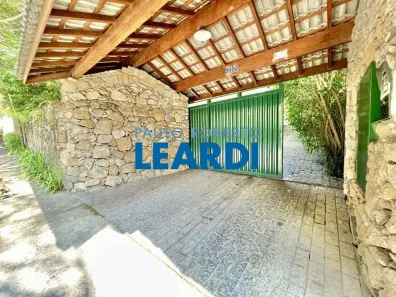 Casa com 5 Quartos para venda ou aluguel, 923m² no Vila Santo Antônio, Cotia