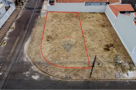 Lote/Terreno à venda, 342m² no Centro, Araras