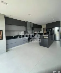 Casa de Condomínio com 4 Quartos para alugar, 257m² no Gávea, Uberlândia