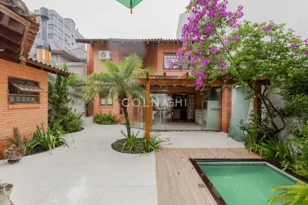 Casa com 3 Quartos à venda, 283m² no Passo da Areia, Porto Alegre