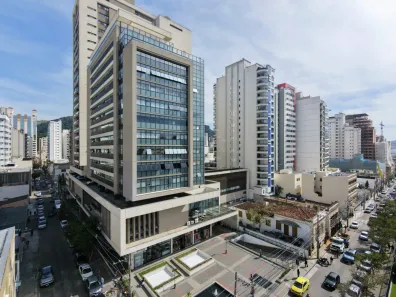 Sala Comercial para alugar, 49m² no Centro, Juiz de Fora
