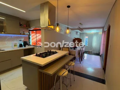 Sobrado com 3 Quartos à venda, 223m² no Vila Metalúrgica, Santo André