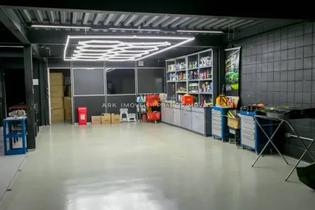 Galpão/Depósito/Armazém à venda, 840m² no Ipiranga, São Paulo