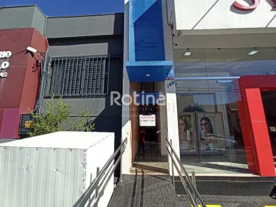 Sala Comercial para alugar, 102m² no Centro, Uberlândia