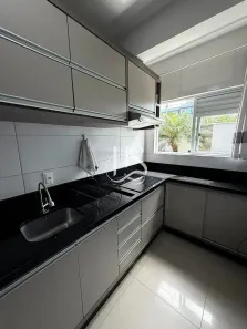 Sobrado com 2 Quartos à venda, 80m² no Nova Palhoça, Palhoça