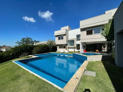 Casa de Condomínio com 5 Quartos para alugar, 935m² no Granja Viana II, Cotia