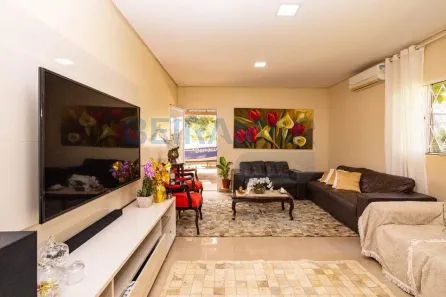 Casa com 3 Quartos à venda, 175m² no Vila Planalto, Brasília