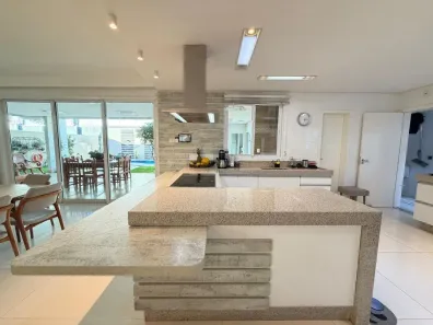 Casa de Condomínio com 4 Quartos à venda, 514m² no Jardim Leblon, Maringá