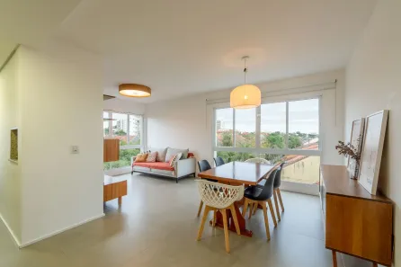 Apartamento com 2 Quartos para alugar, 72m² no Jardim Sabará, Porto Alegre