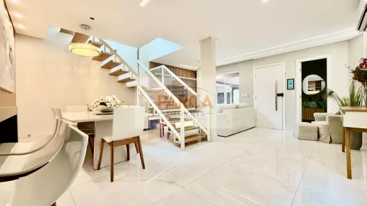 Casa com 3 Quartos à venda, 240m² no Morada de Laranjeiras, Serra