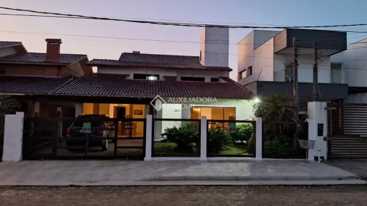 Casa com 6 Quartos à venda, 380m² no XANGRI-LÁ, Xangri-lá
