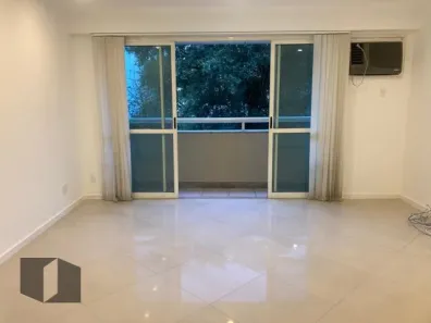 Apartamento com 3 Quartos para alugar, 118m² no Lagoa, Rio de Janeiro