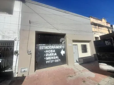 Casa com 2 Quartos para alugar, 49m² no Centro, Fortaleza