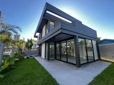 Casa com 3 Quartos à venda, 205m² no Jardim Mauá, Novo Hamburgo