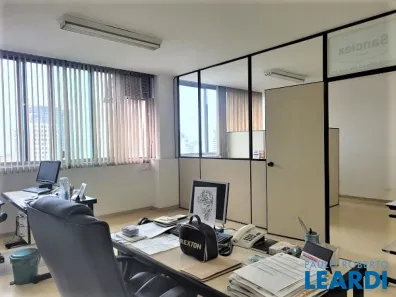 Sala Comercial à venda, 120m² no República, São Paulo