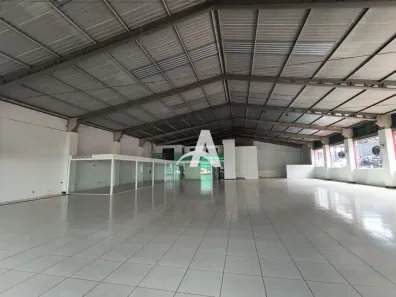 Galpão/Depósito/Armazém para alugar, 1250m² no Brasil, Uberlândia