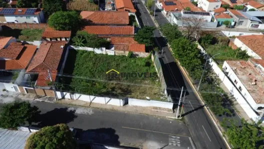 Lote/Terreno à venda, 775m² no Jóquei, Teresina