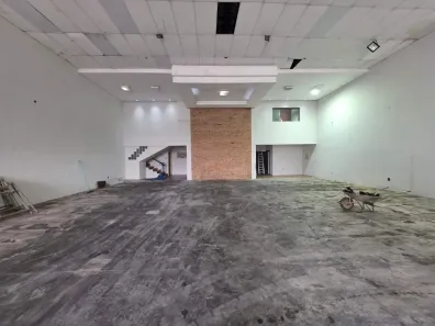 Ponto Comercial para alugar, 390m² no Dois Córregos, Piracicaba