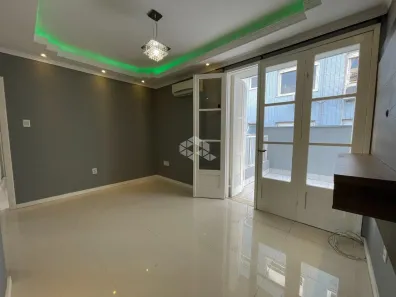 Apartamento com 2 Quartos à venda, 68m² no Menino Deus, Porto Alegre