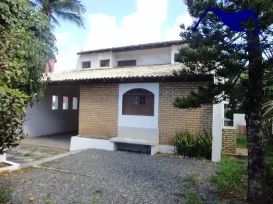 Casa com 5 Quartos para alugar, 250m² no Itapuã, Salvador