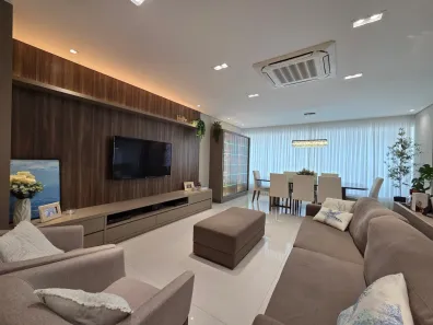 Apartamento com 4 Quartos à venda, 214m² no Gleba Fazenda Palhano, Londrina